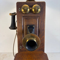 Old Fashioned Telephone Lamp with Faux Leather Shade, Sku 033974