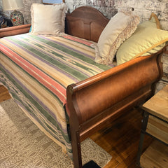 Vintage Daybed, Camel Back Natural Wood with Mattress, Sku: 033639