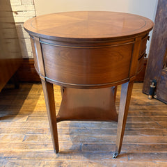 Hekman Round Side Table w/ Elegant Hardware, Sku 034006