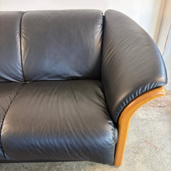 Ekornes Black Leather Sofa, Teak Wood Trim, Attached Seat Cushions, Sku 034106