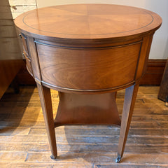 Hekman Round Side Table w/ Elegant Hardware, Sku 034006