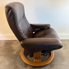 Ekornes of Norway Stressless Recliner and Footstool Brown Leather and Teak Base Ergonomic Adjustability, Sku 034060