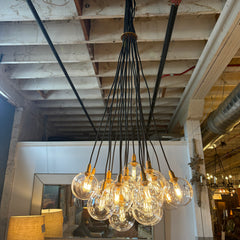 Bubble Pendant/Chandelier Clear Glass Bubbles with a Bulb in Each, Black Corded Cable can be Adjusted, Sku 033683