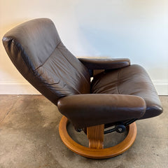 Ekornes of Norway Stressless Recliner and Footstool Brown Leather and Teak Base Ergonomic Adjustability, Sku 034060