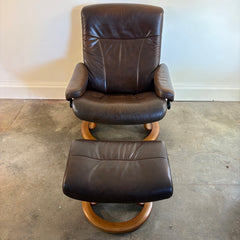 Ekornes of Norway Stressless Recliner and Footstool Brown Leather and Teak Base Ergonomic Adjustability, Sku 034060