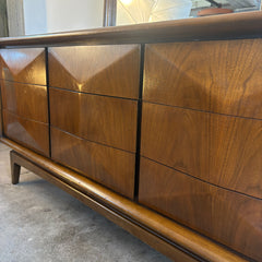 United Furniture Triple Dresser Walnut Finish Faceted Design Detail, Sku 033877