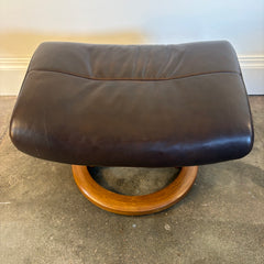 Ekornes of Norway Stressless Recliner and Footstool Brown Leather and Teak Base Ergonomic Adjustability, Sku 034060
