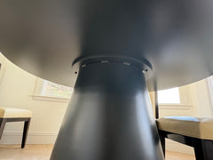 Vesuvius Round Dining Table, Noir