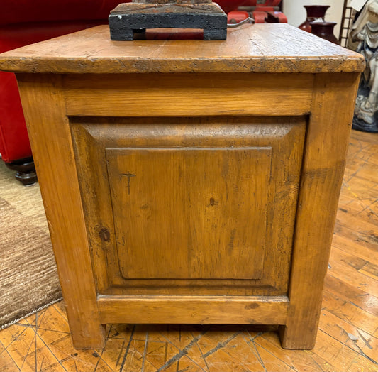 Cabinet Fever: Smart Storage That Actually Looks Good