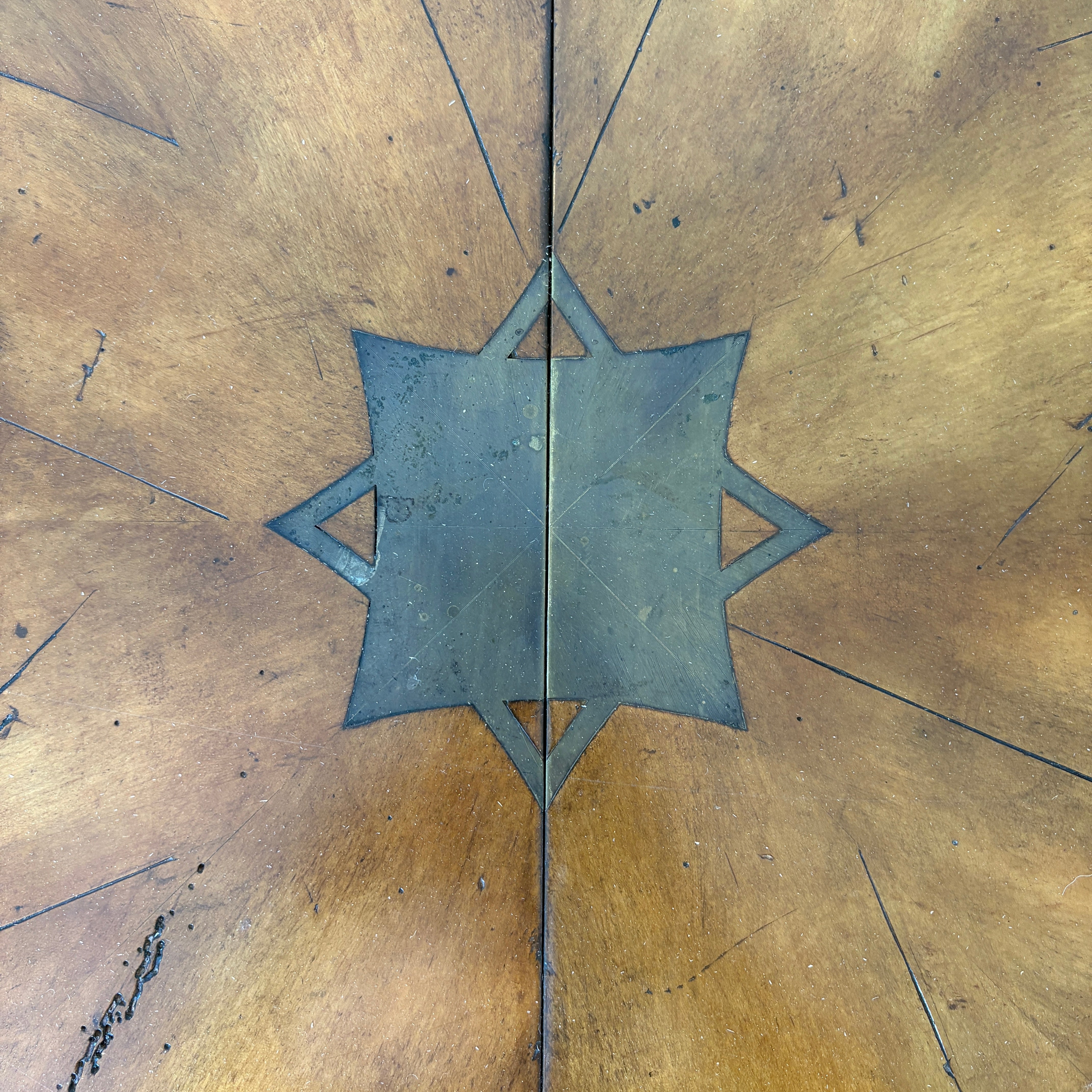 Oval Dining Table w/ Brass Inlay Star, Sku 033092