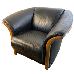 Ekornes Black Leather Arm Chair with Teak Wood Trim and Attached Seat Cushions, Sku 034107