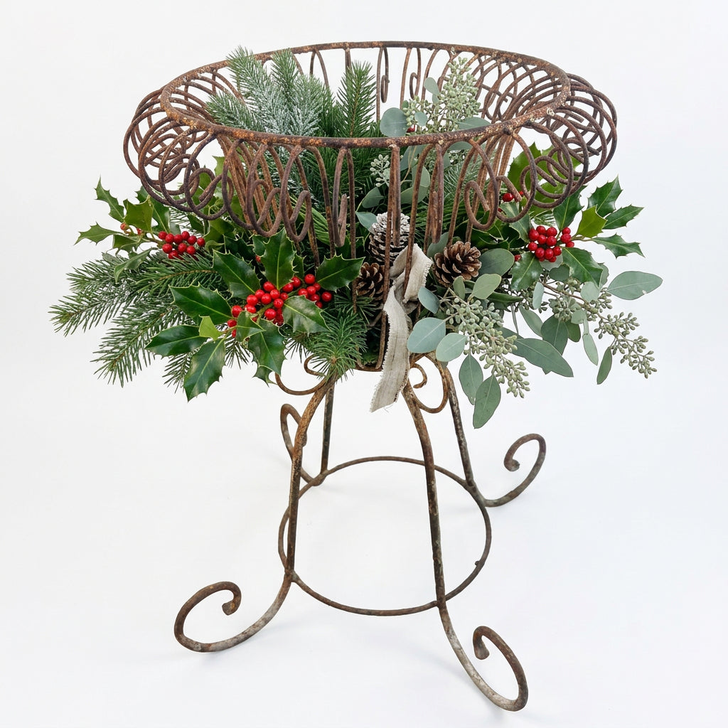 Victorian Style Vintage Vase Wire Planter, Sku 033777