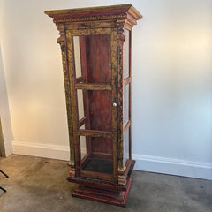 Red and Gold Vitrine with 2 Glass Shelves, Sku 033938