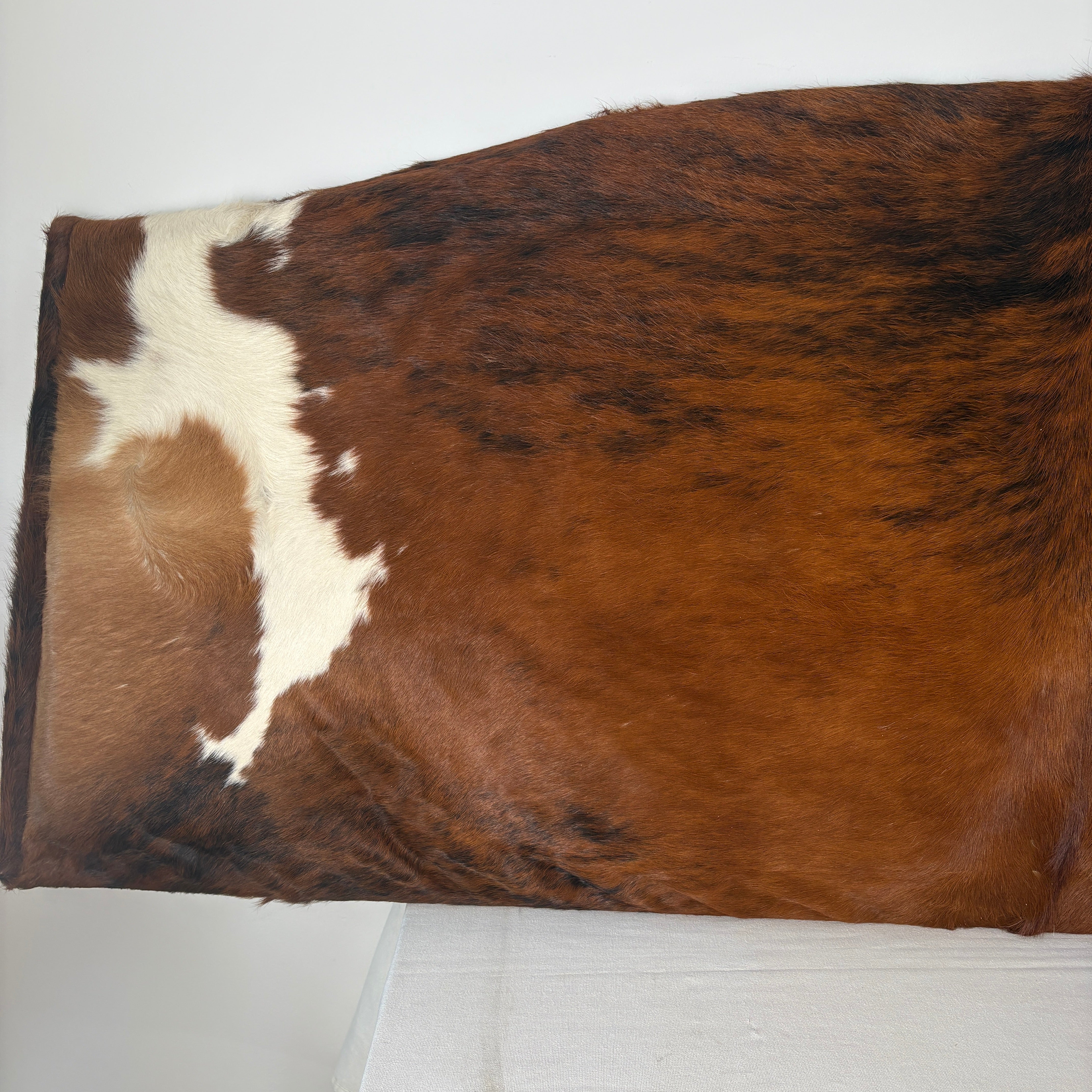 Cowhide Headboard, Sku 033088