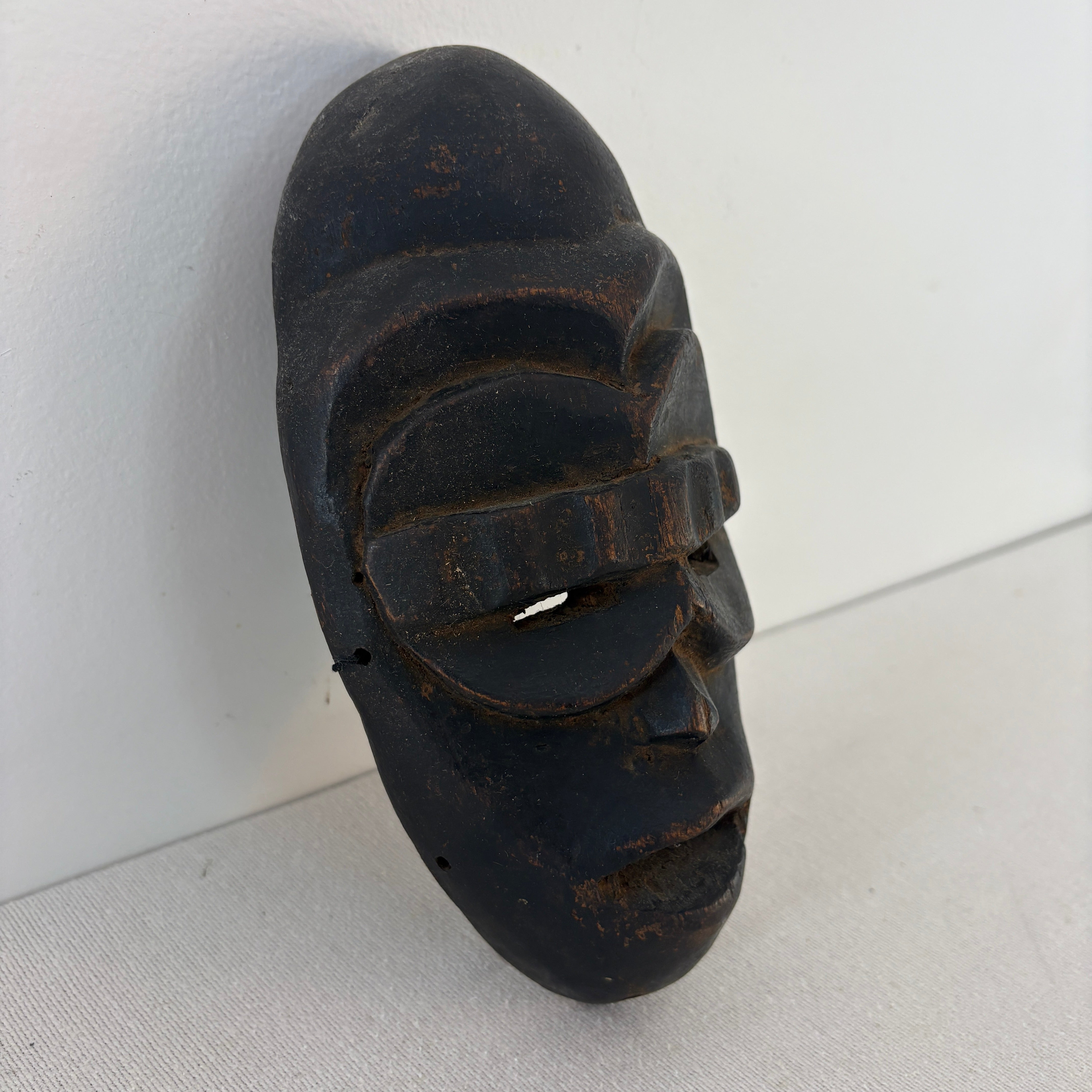 Small Black Tribal Mask, Sku 033058