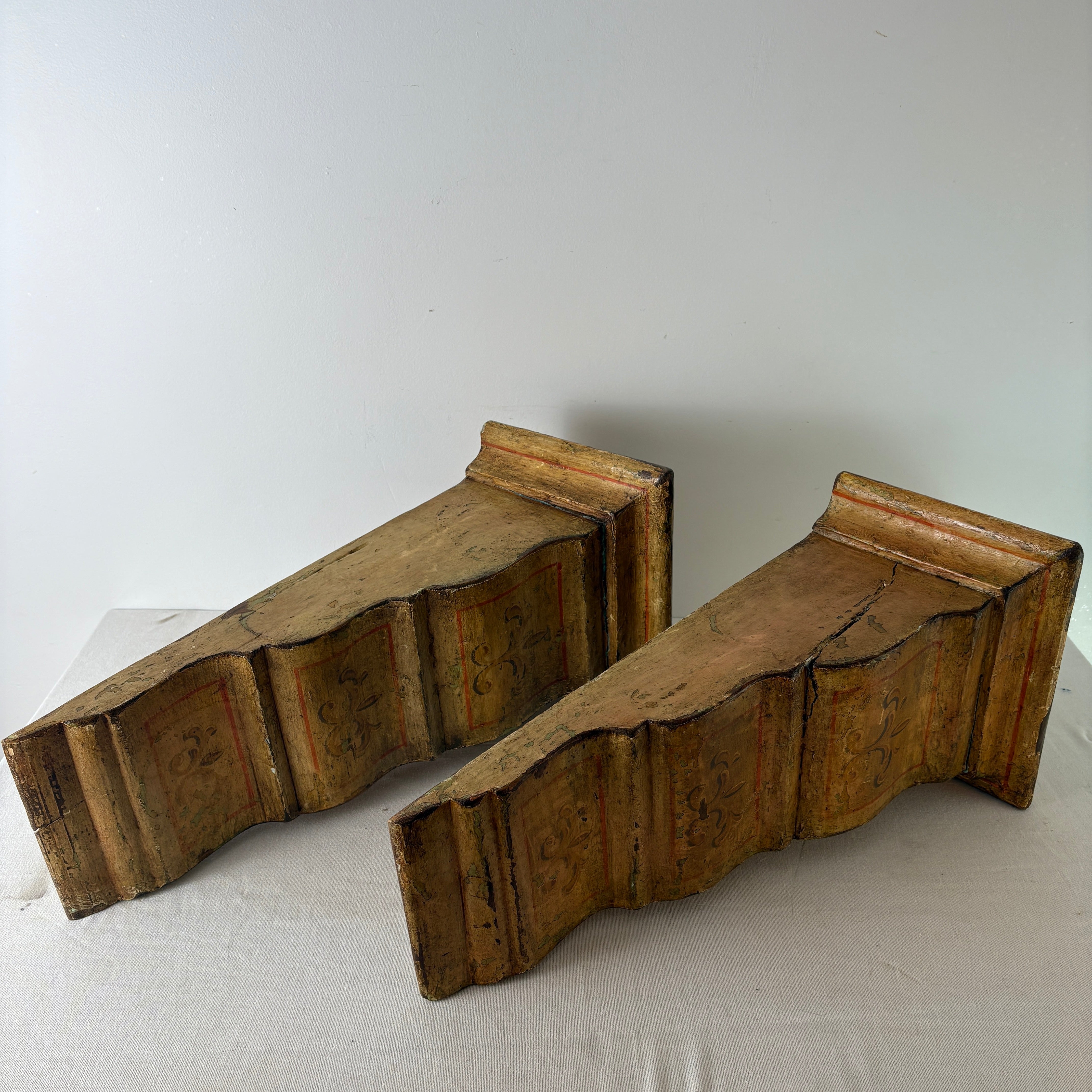 Pair of Wood Corbels, Hand Painted, Fleur de Lis Motif, Sku 033093