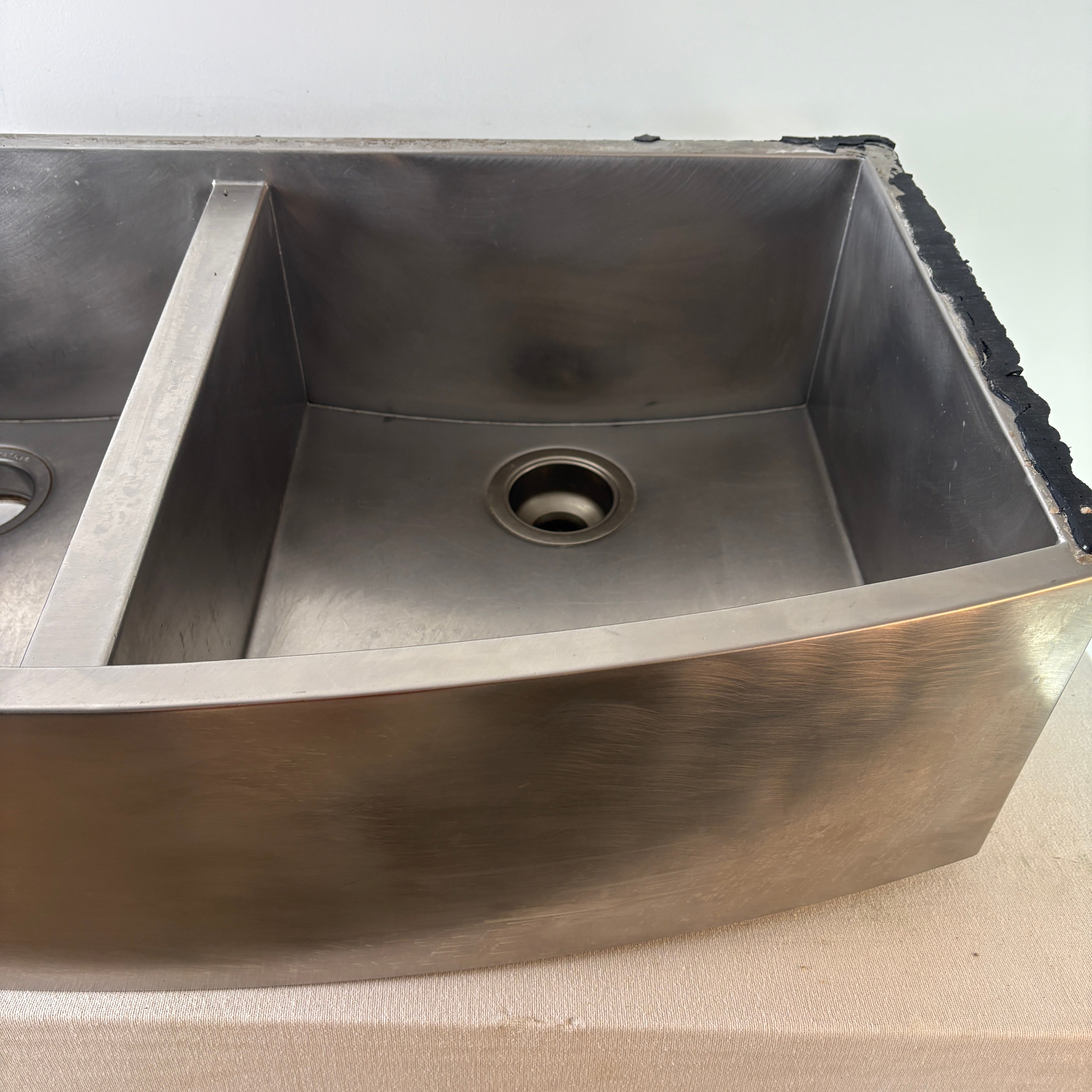 Zline Double Basin Stainless Steel Apron Front Sink, Sku 033086