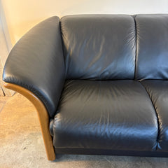 Ekornes Black Leather Sofa, Teak Wood Trim, Attached Seat Cushions, Sku 034106