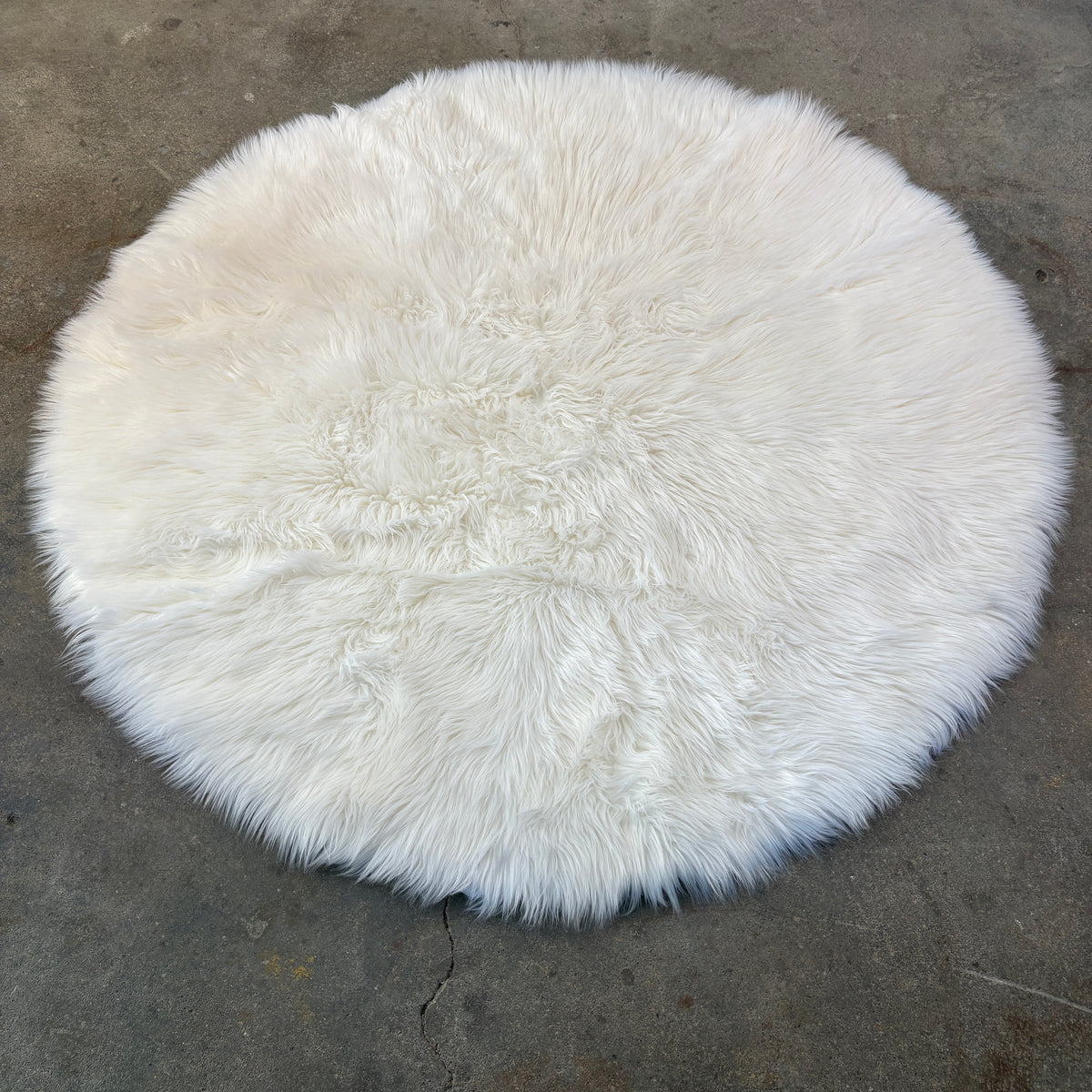 Round Faux Sheep Skin Rug Snow White, Sku 033243