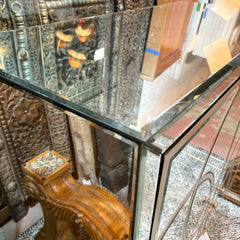 Mirrored Contemporary Style Bar Cabinet with Interlocking Circle Motif Sku: 033222