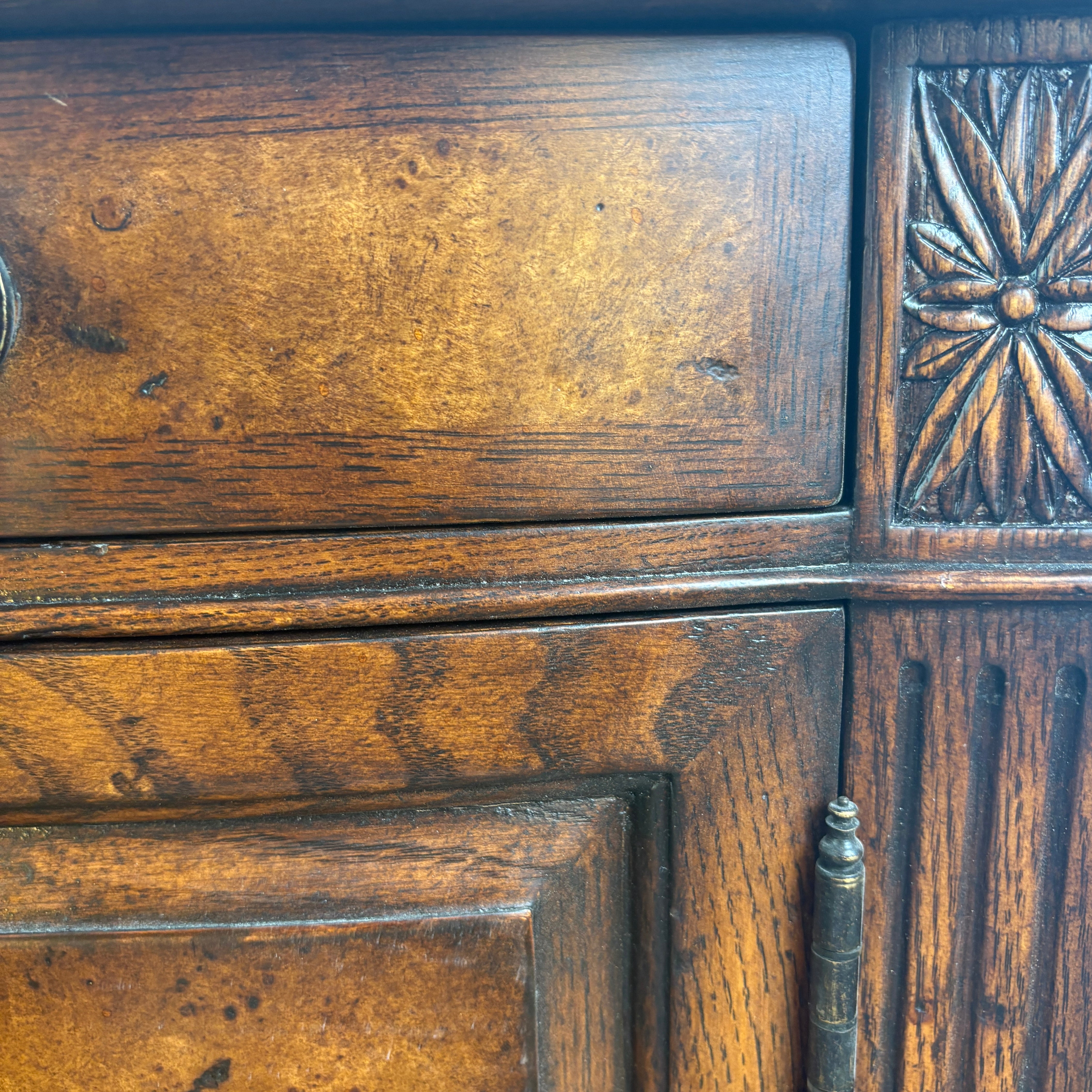 Theodore Alexander Cabinet, Sku 033036
