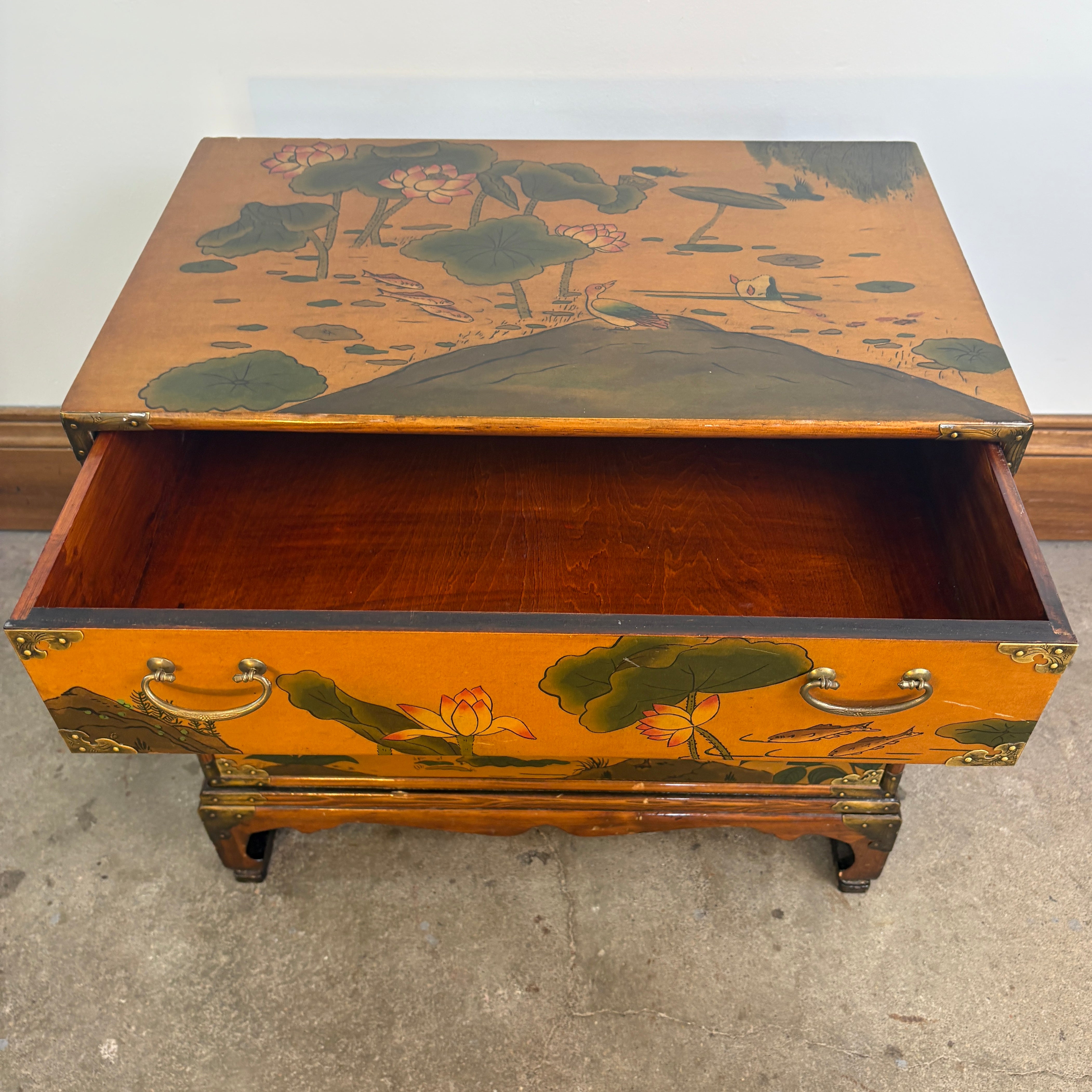 Mini Chest of Drawers, Lotus Theme, Wood and Metal, Sku 033004