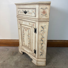 G. L. Sawyer French Provincial Style Corner Cabinet, Sku  033299
