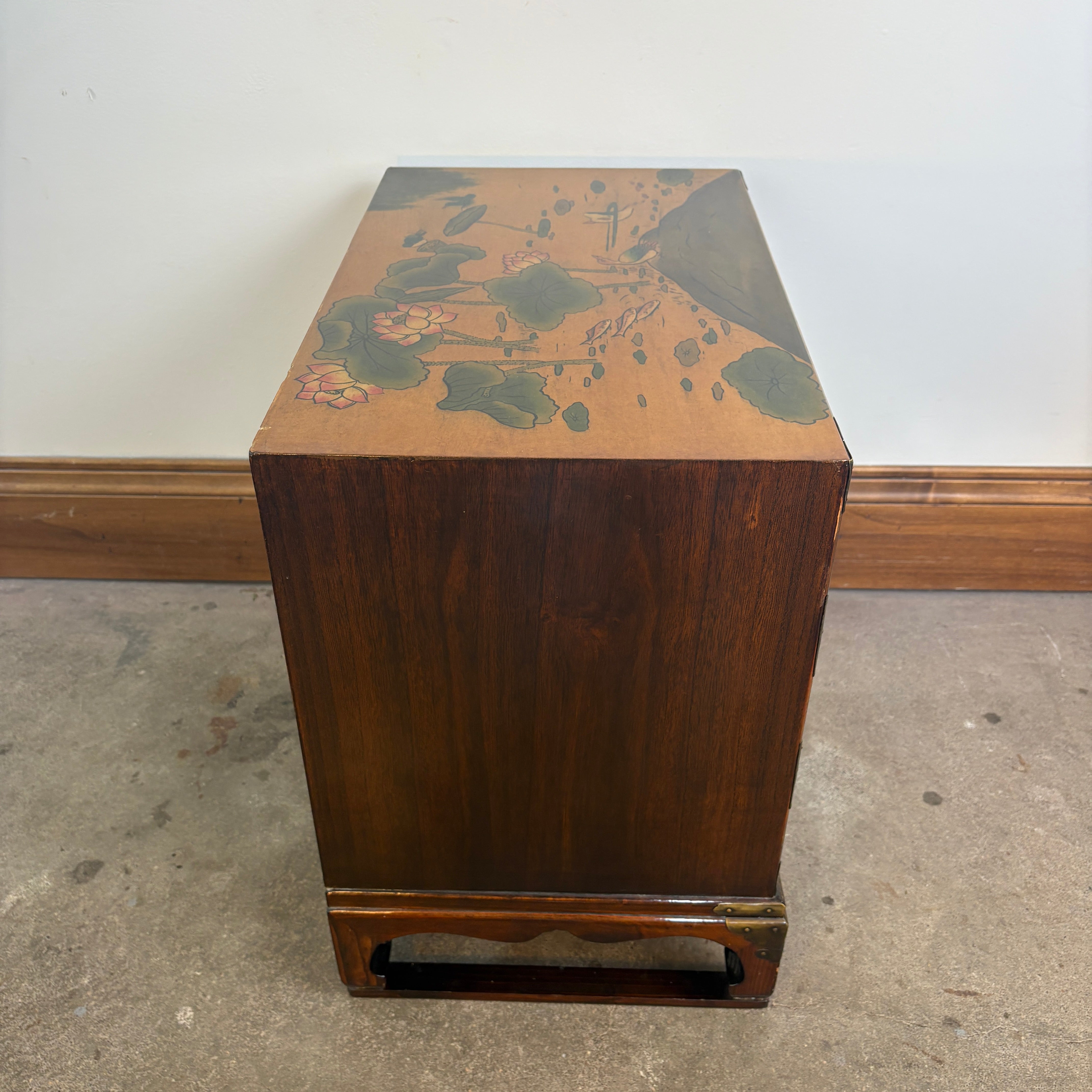Mini Chest of Drawers, Lotus Theme, Wood and Metal, Sku 033004
