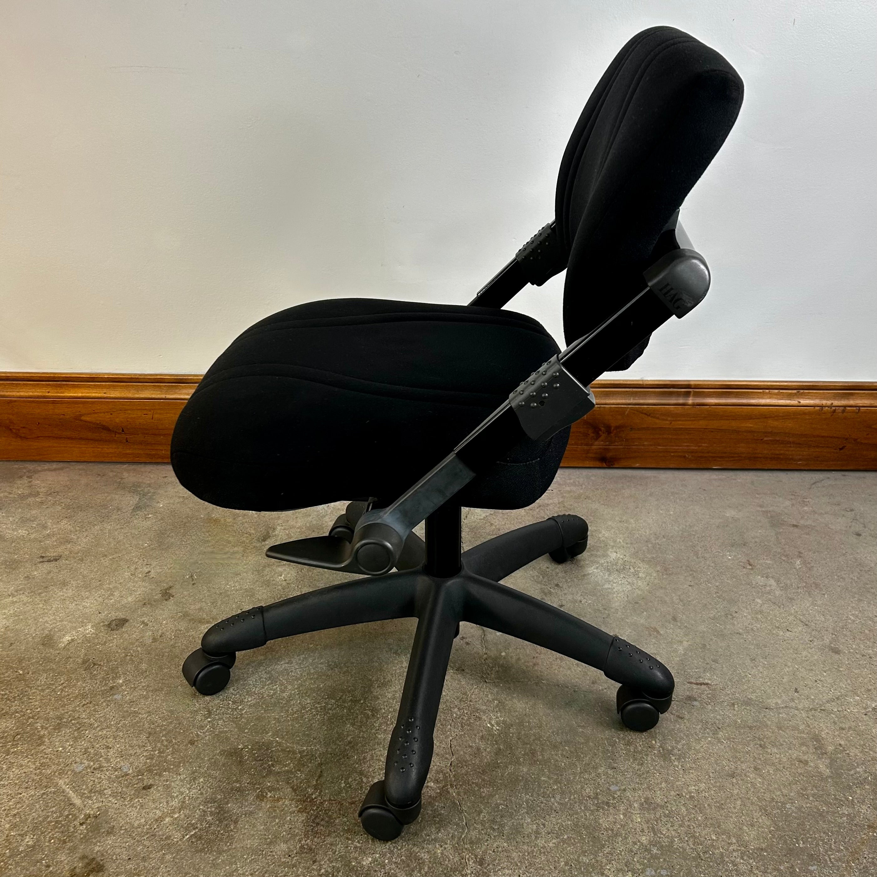 Hag Swivel Office Chair, Black, Five Feet, Adjustable