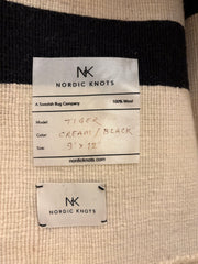 Nordic Knots 100% Wool Flat Weave Rug Broken Line Design. Ivory, Black, sku:  033935